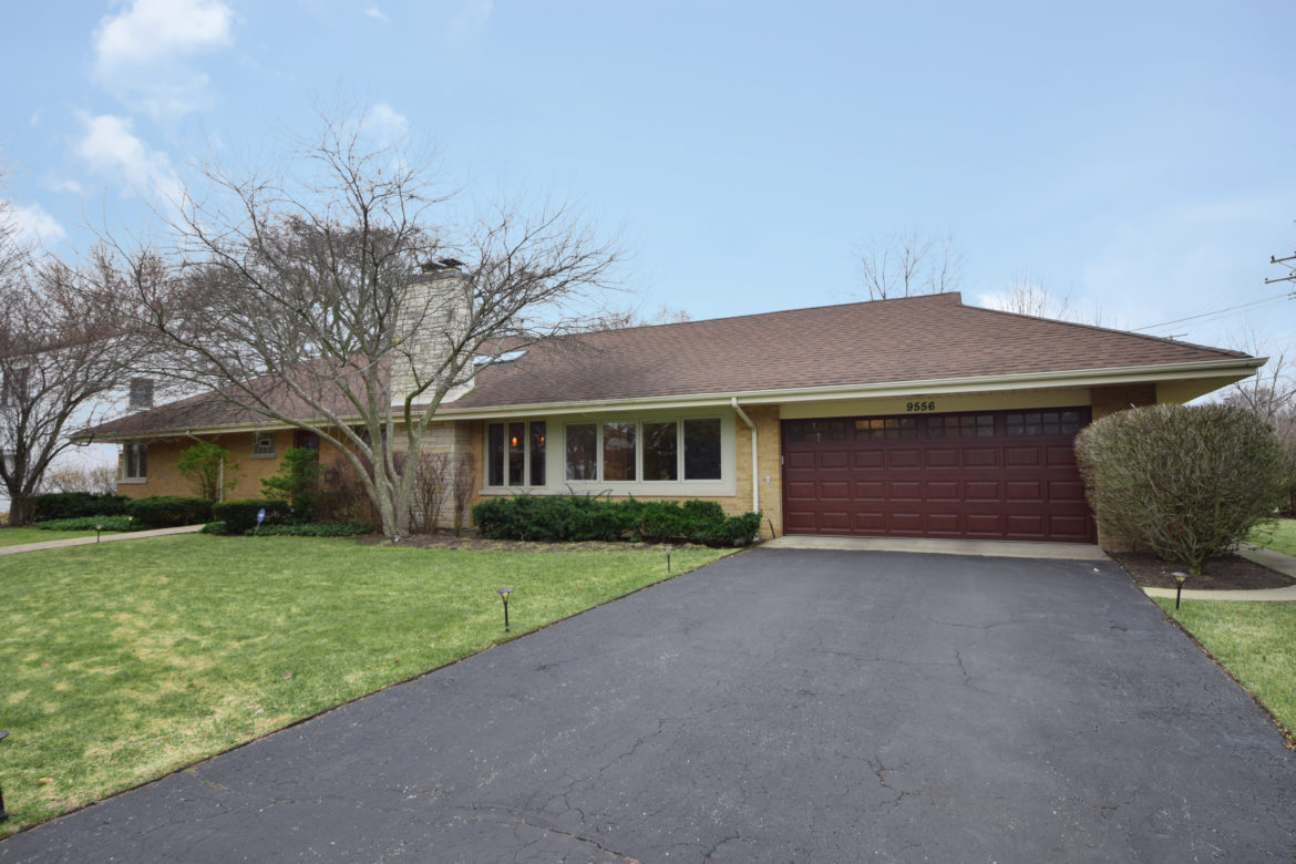 9556 HAMLIN Avenue, Evanston IL, 60203